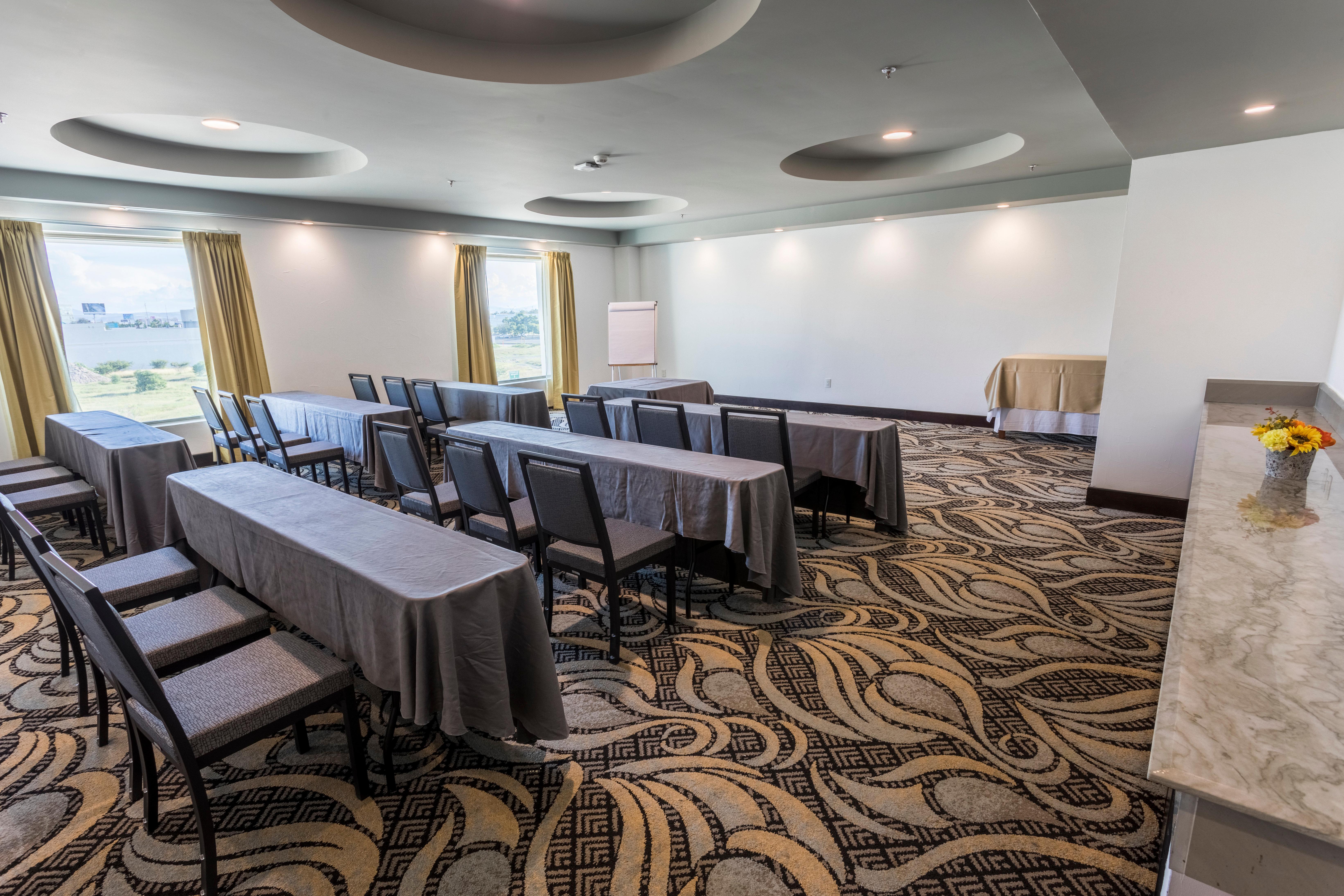 Holiday Inn Queretaro Zona Krystal By Ihg Buitenkant foto
