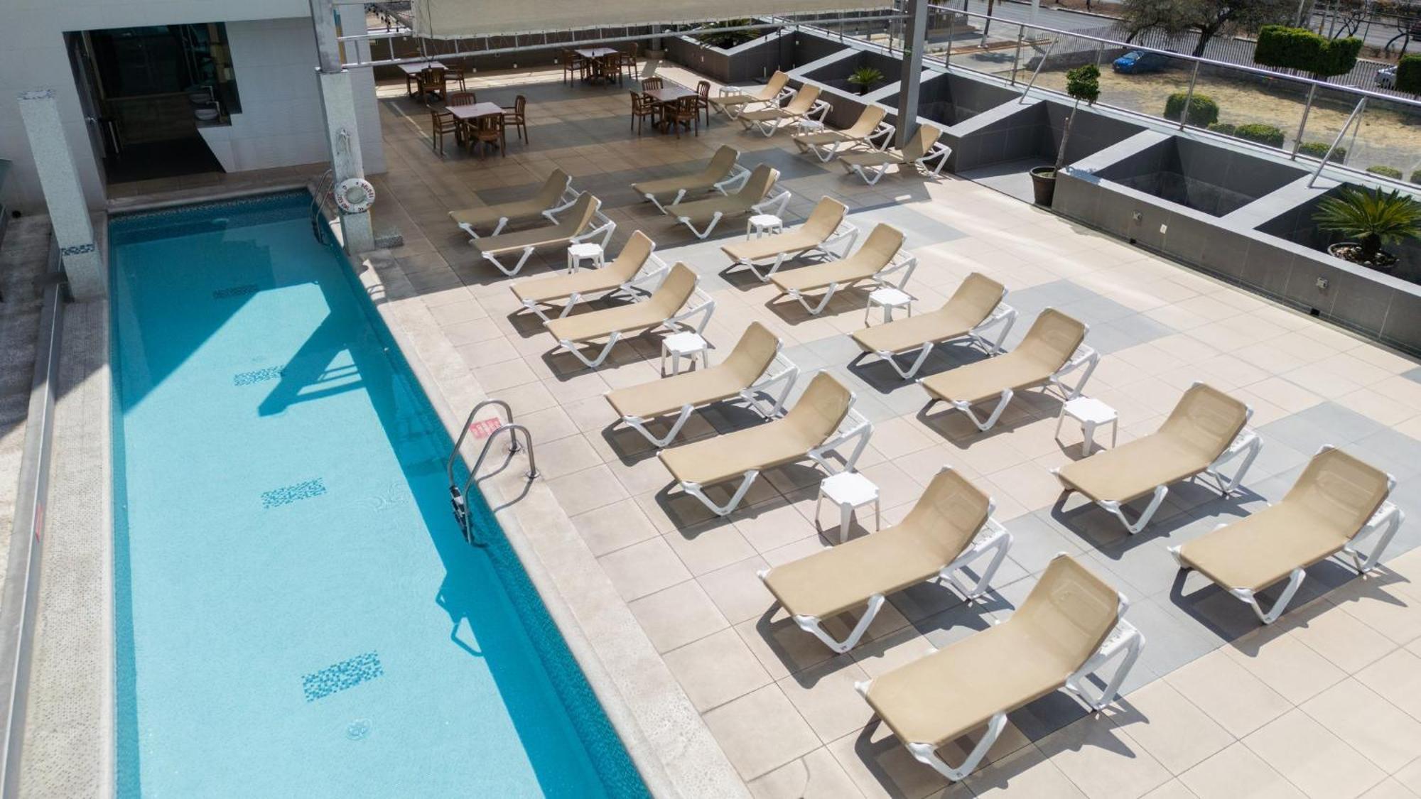 Holiday Inn Queretaro Zona Krystal By Ihg Buitenkant foto